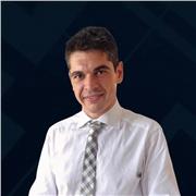 Scopri con me il mondo della produzione discografica. Ti insegnerò tutti i segreti e le tecniche utilizzate dai professionisti del settore.